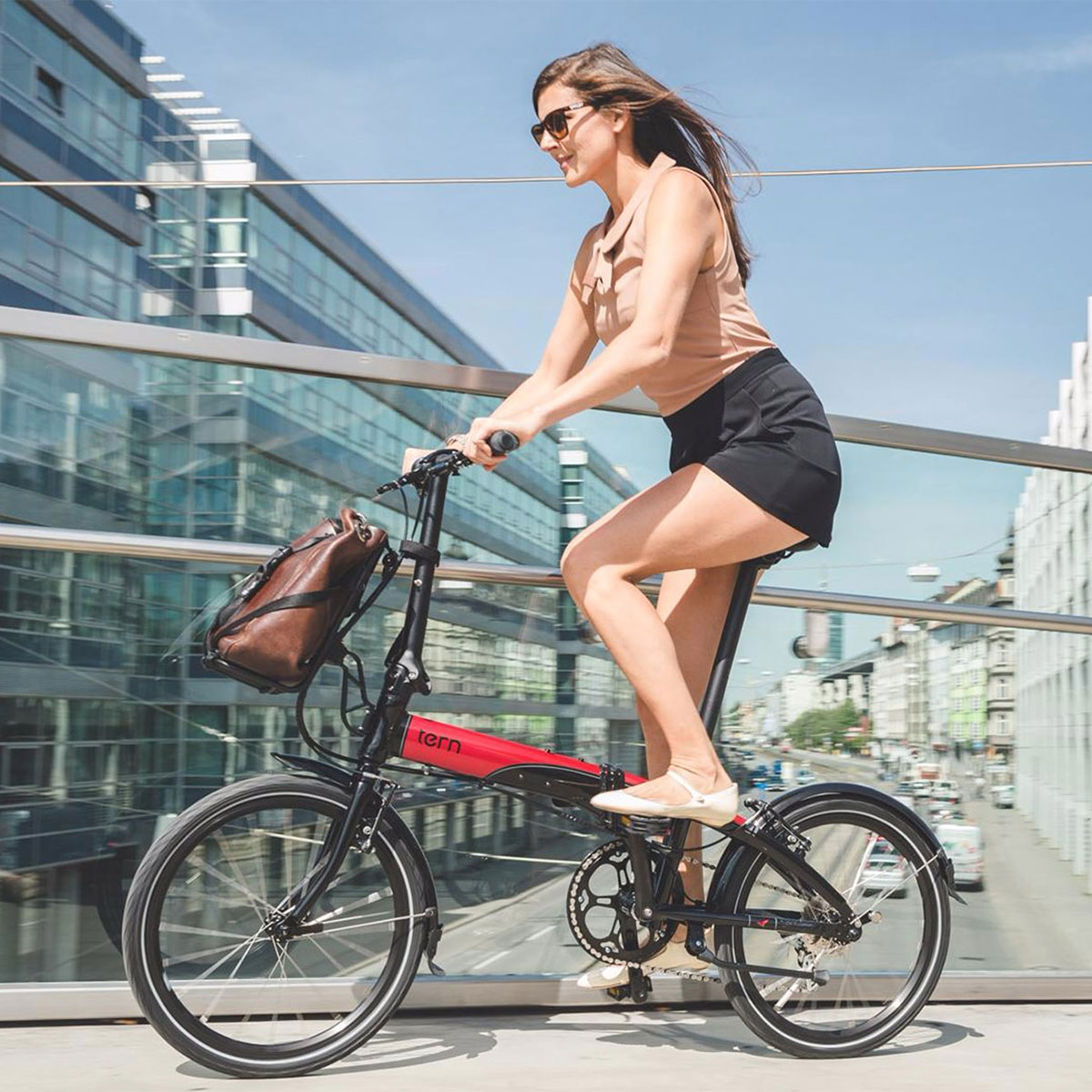 Bicicleta Plegable Urbana Tern D8 R20 8v (Black / Red) - Imagen 3