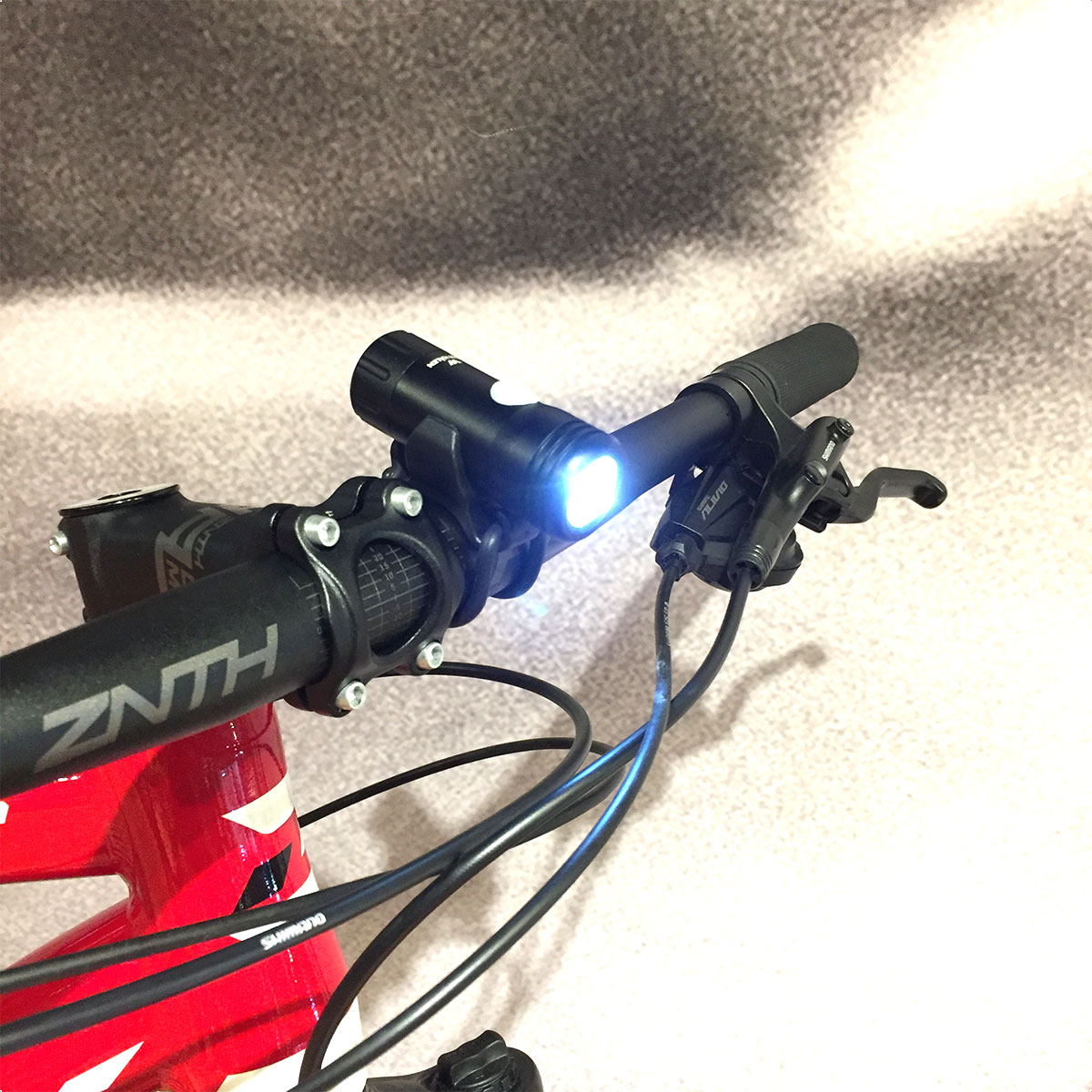 Luz Led Delantera Usb Van Halen VAN810 130lm - Imagen 3