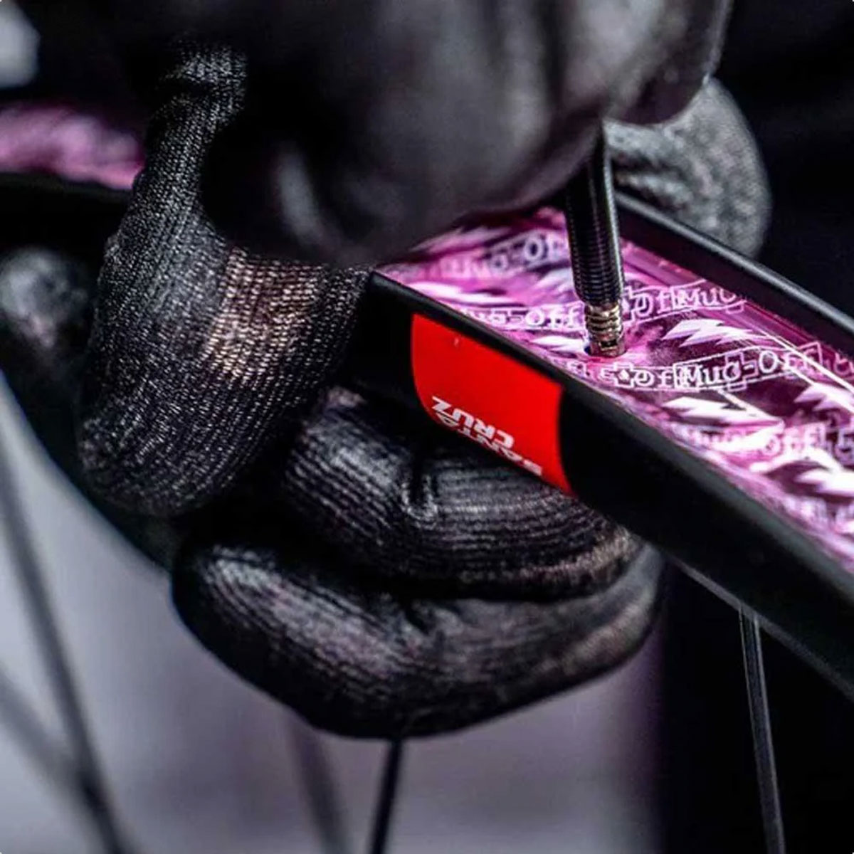 Muc-off Ultimate Tubeless Setup Kit For Road/Gravel/Cx - Imagen 3